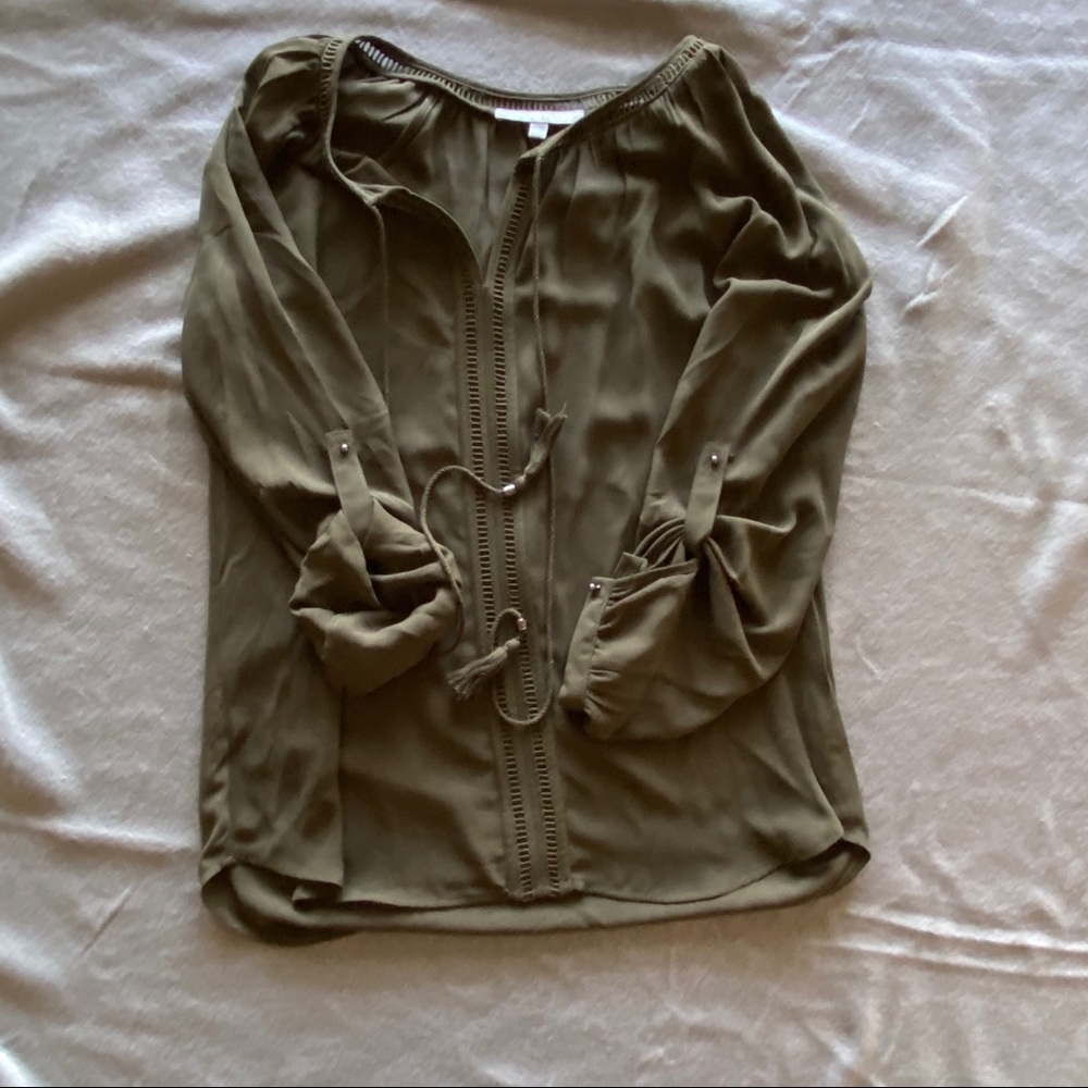 Pullover Blouse With Adjustable Sleeves - image 1